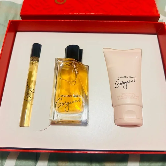 ✨New✨ Michael Kors Gorgeous! Fragrance Gift Set ♥️